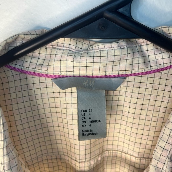 H&M Beige Checkered Button up - Picture 5 of 9